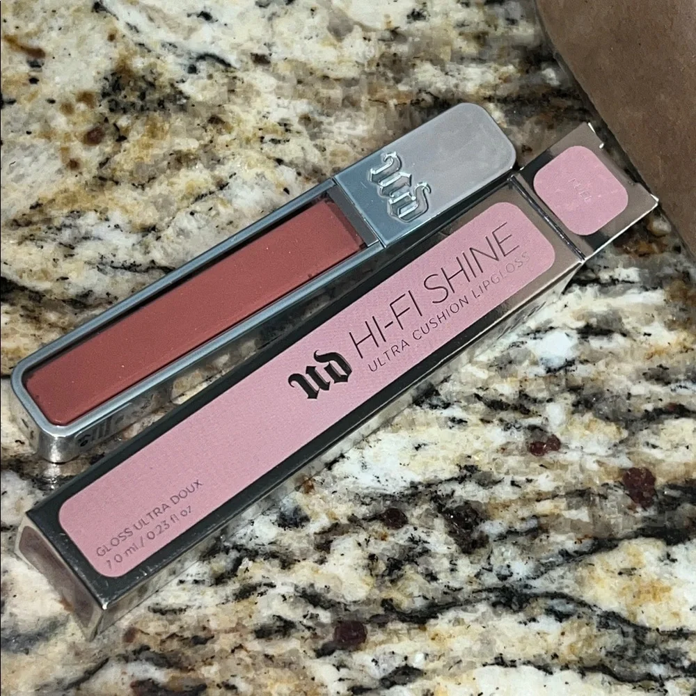 🌀⚡️Urban Decay Hi-Fi Shine Ultra Cushion Lip Gloss Fuel
